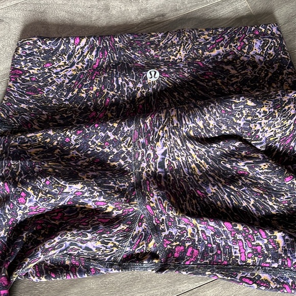 Lululemon Leggings size 6 - Picture 6 of 10